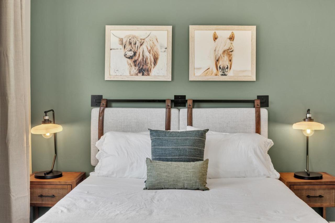 Single Bedroom - Queen Size. Heart Of Downtown ビスタ エクステリア 写真